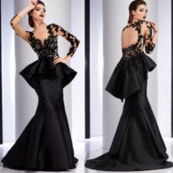 Clarisse Gown - Picture 2 of 2